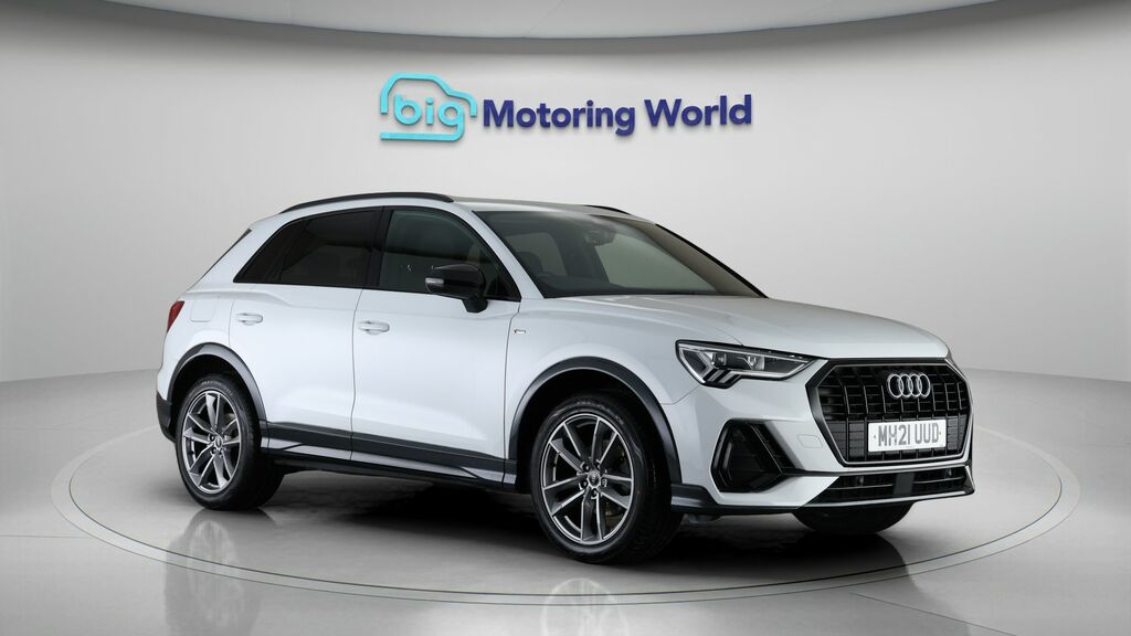 Audi Q3 Black Edition White