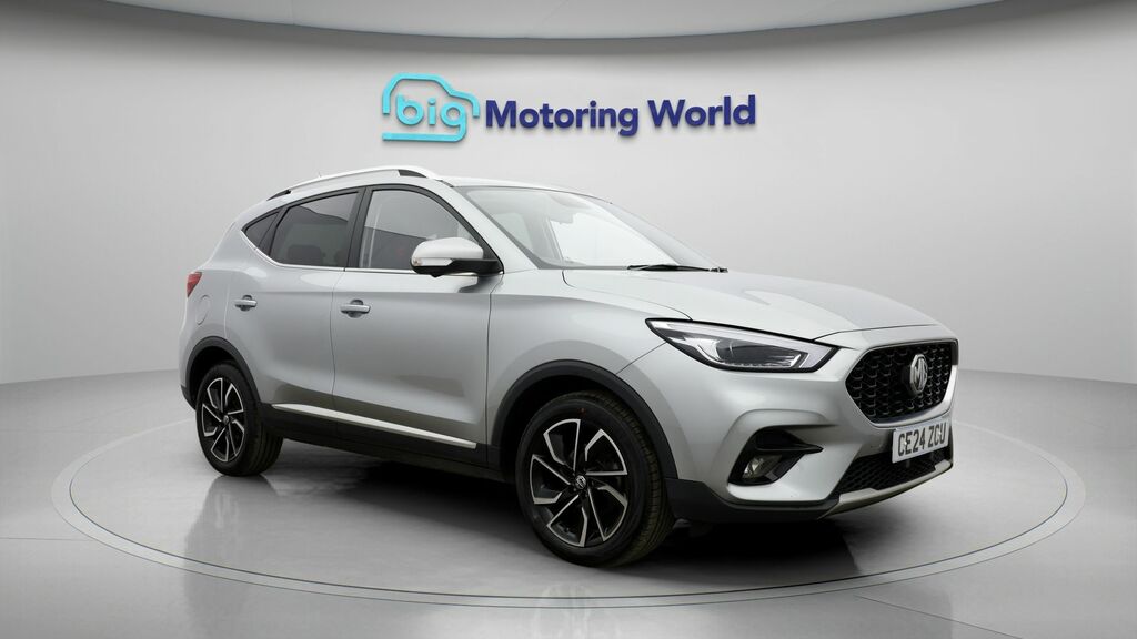 MG ZS Exclusive Silver