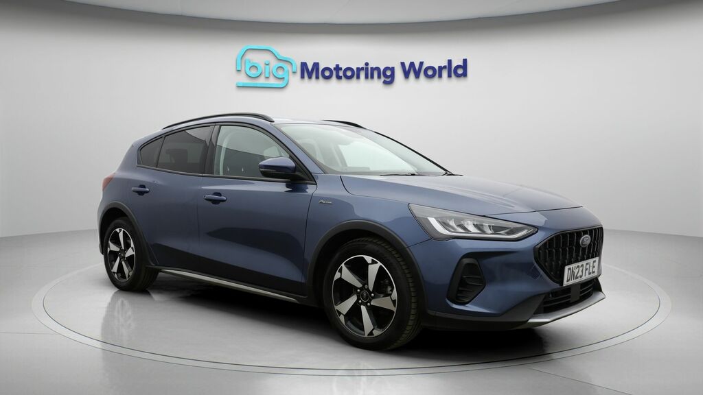 Ford Focus Active Blue