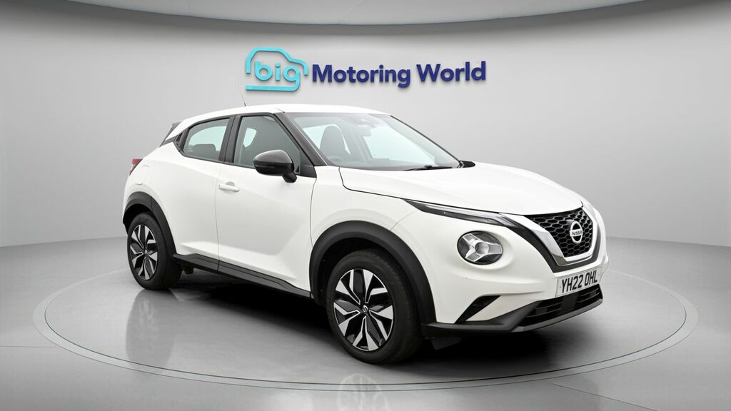 Nissan Juke Acenta White
