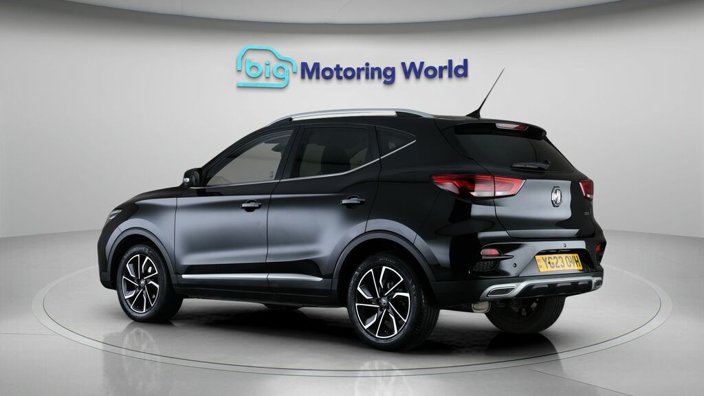 MG ZS Exclusive Black #5