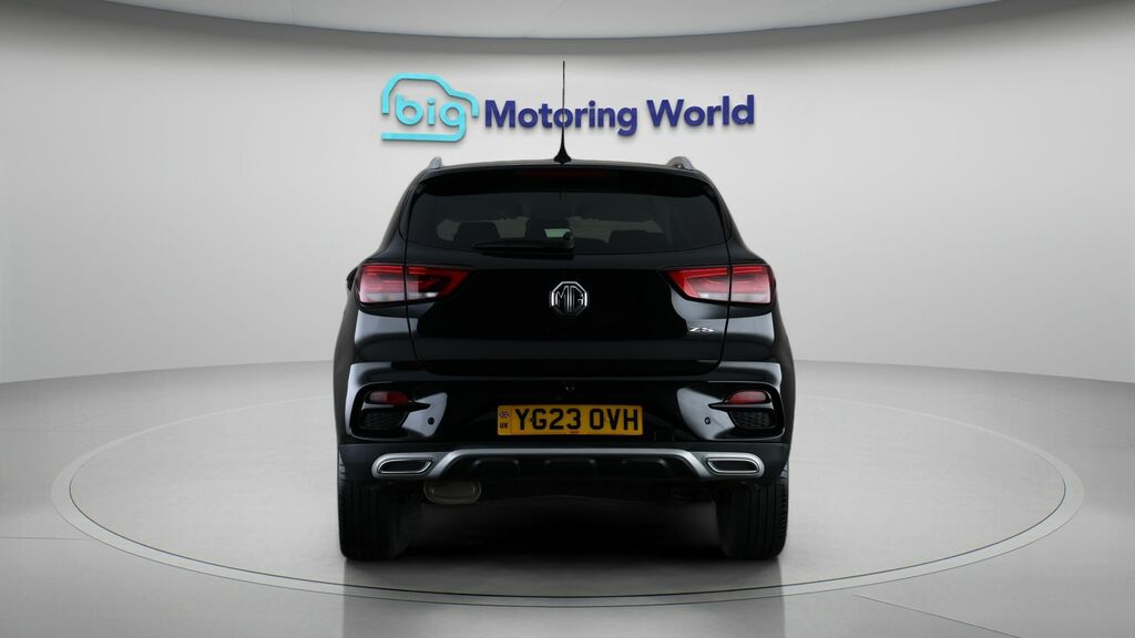 MG ZS Exclusive Black #6