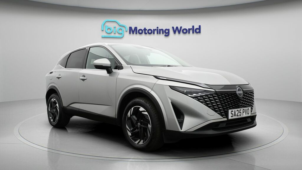Nissan Qashqai N-connecta Silver