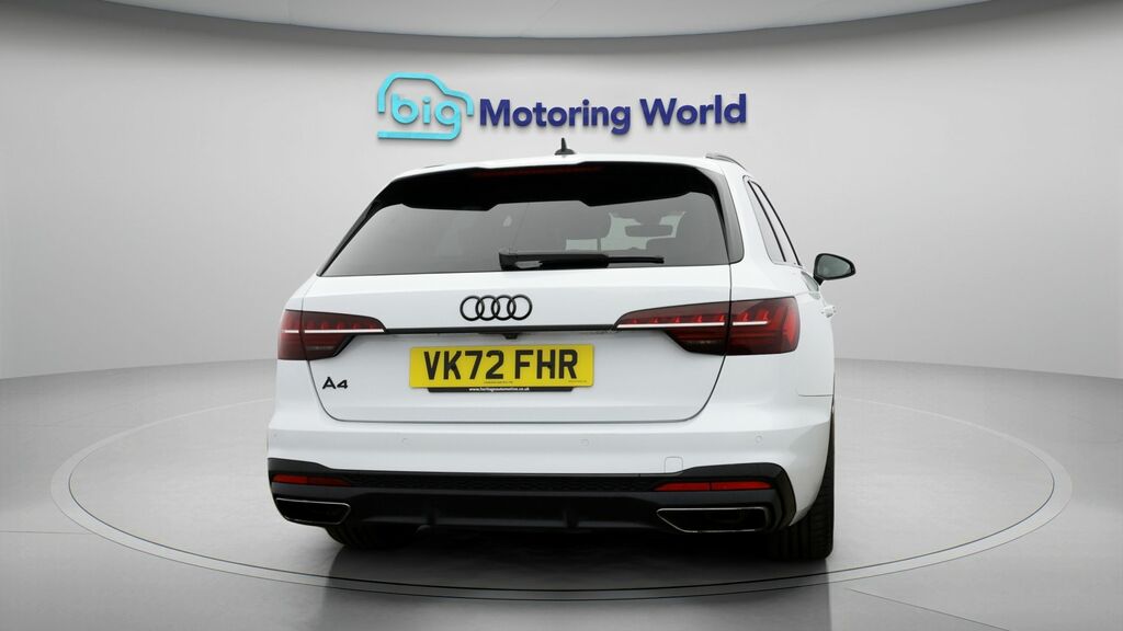 Audi A4 Avant Black Edition VK72FHR White #6