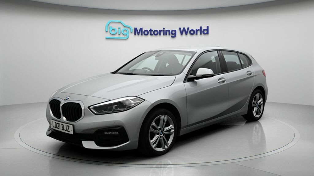BMW 1 Series Sport Silver #3