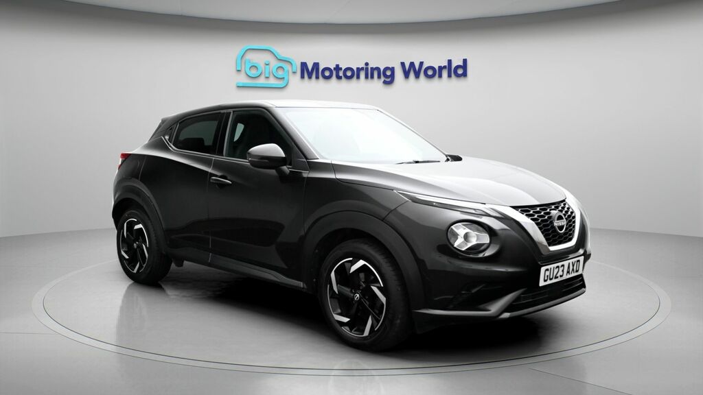 Nissan Juke N-connecta Black