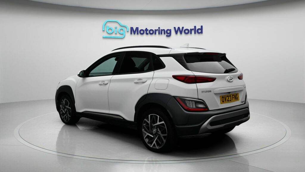 Hyundai Kona Premium OV23FNG White #5