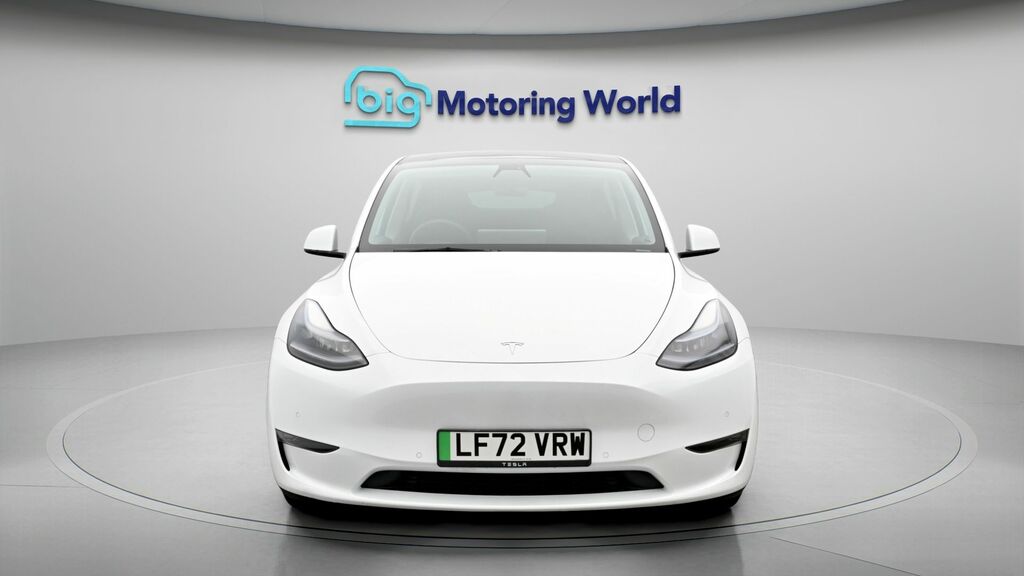 Tesla Model Y Long Range LF72VRW White #2