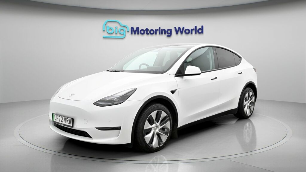 Tesla Model Y Long Range LF72VRW White #3