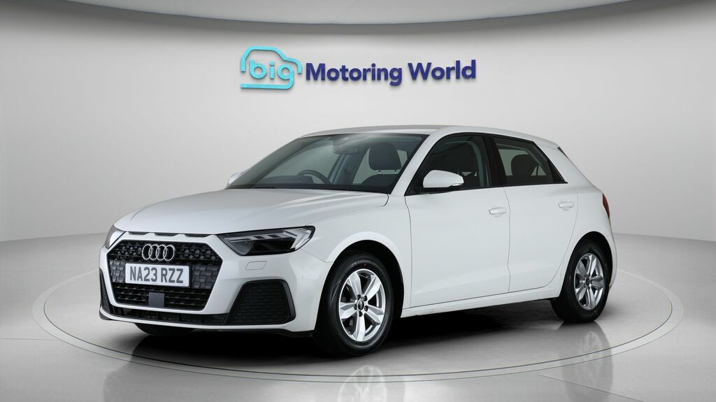 Audi A1 Technik NA23RZZ White #3