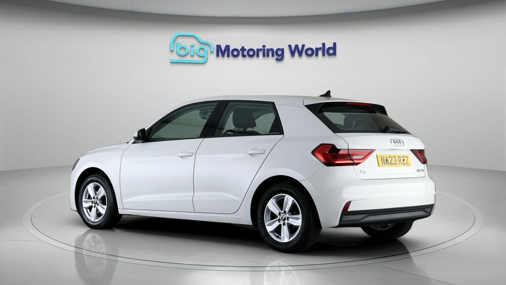 Audi A1 Technik NA23RZZ White #5