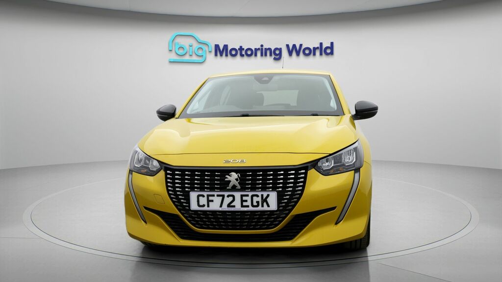 Peugeot 208 Active Premium CF72EGK Yellow #2