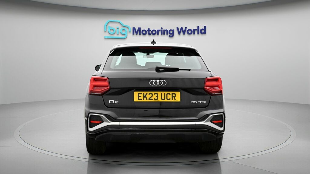 Audi Q2 S Line EK23UCR Black #6