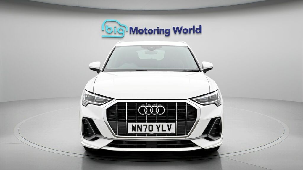 Audi Q3 S Line White #2