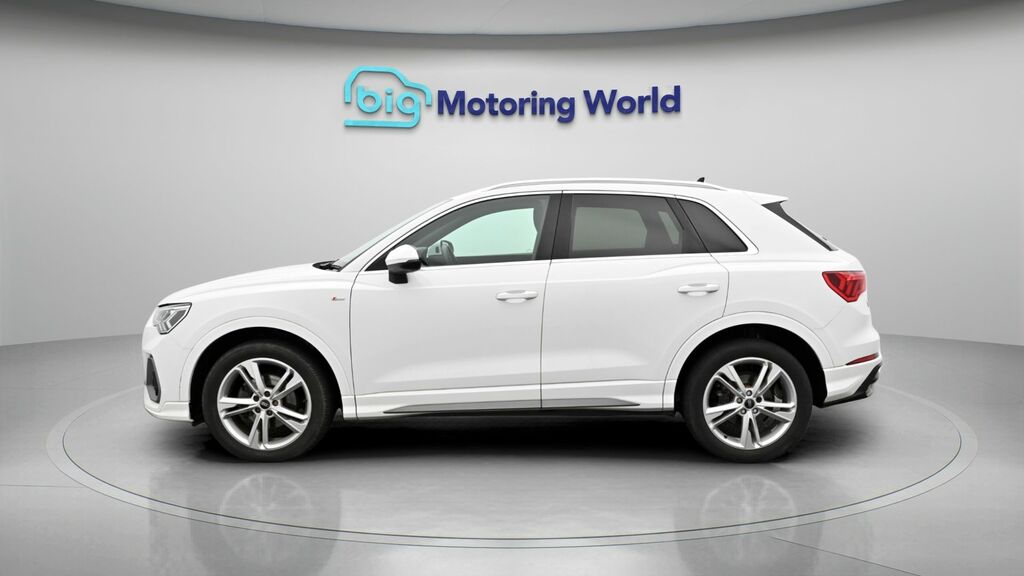 Audi Q3 S Line White #4