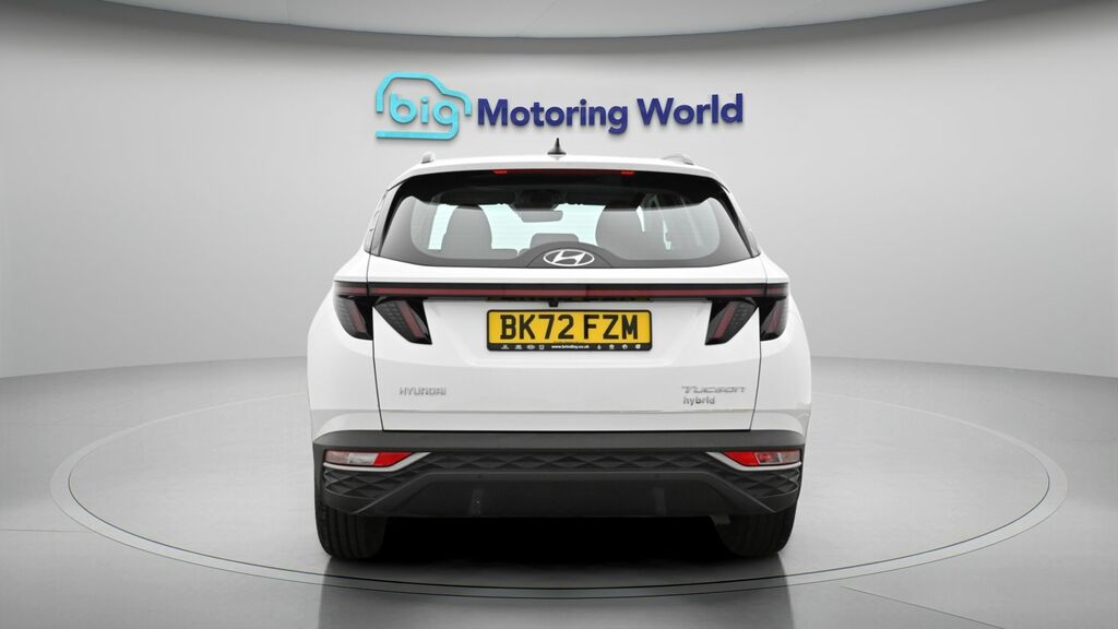 Hyundai Tucson Se Connect BK72FZM White #6