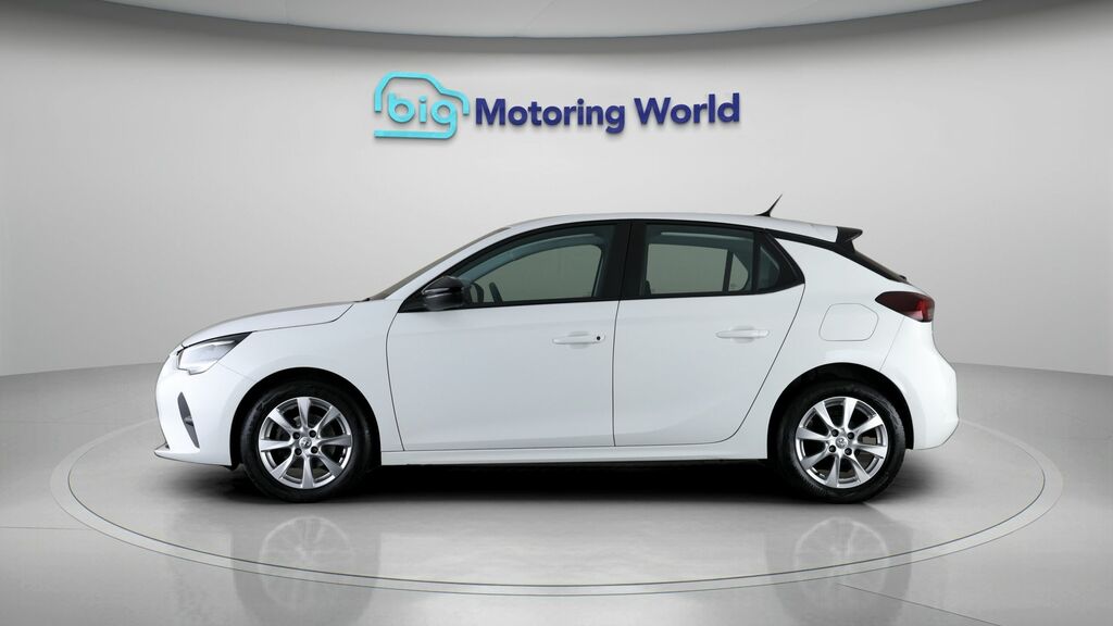 Vauxhall Corsa Design LO72UUH White #4