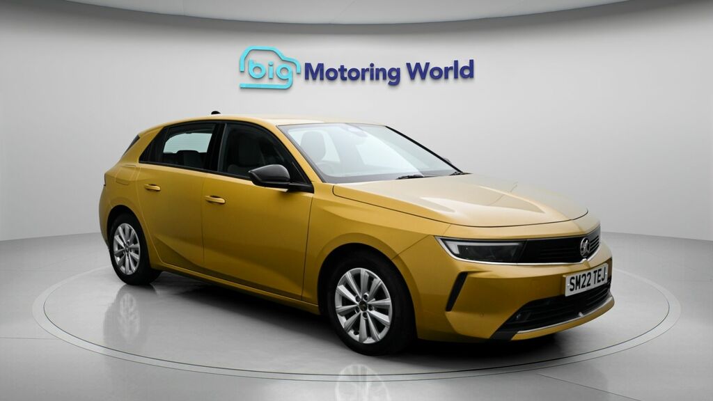 Vauxhall Astra Design Yellow