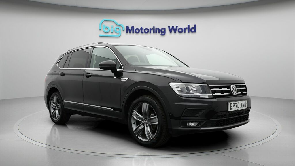 Volkswagen Tiguan Allspace Match Black