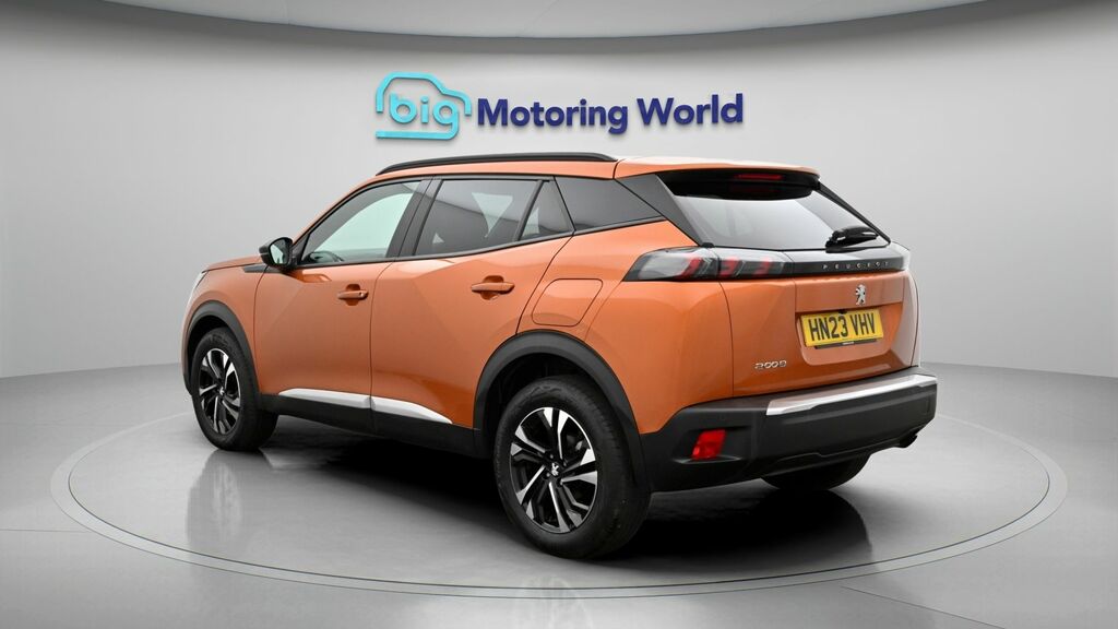 Peugeot 2008 Allure Premium HN23VHV Orange #5