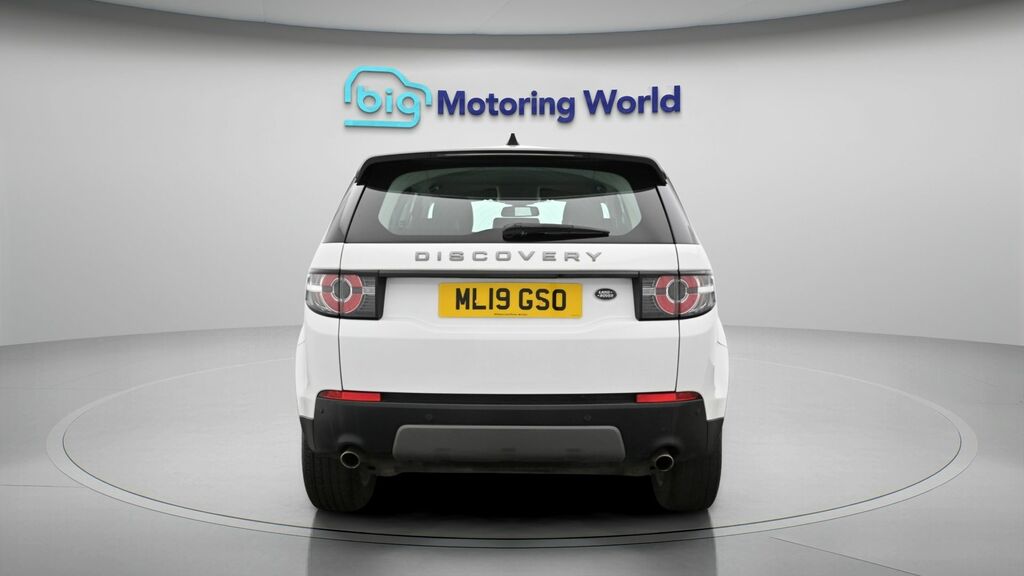Land Rover Discovery Sport Se Tech ML19GSO White #6