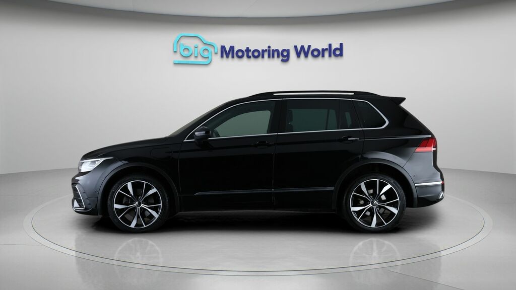 Volkswagen Tiguan R-line AK73JXE Black #4