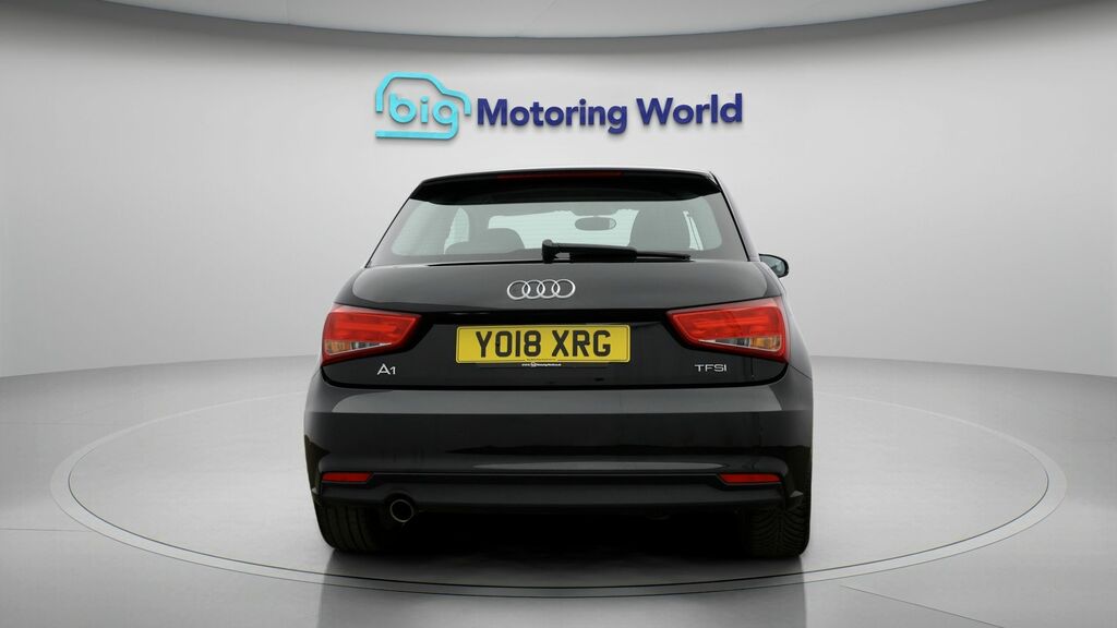 Audi A1 Sport Black #6