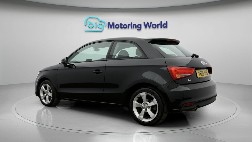 Audi A1 Sport Black #5
