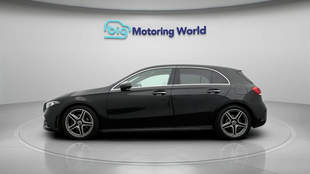 Mercedes-Benz A Class Amg Line KT21NUH Black #4