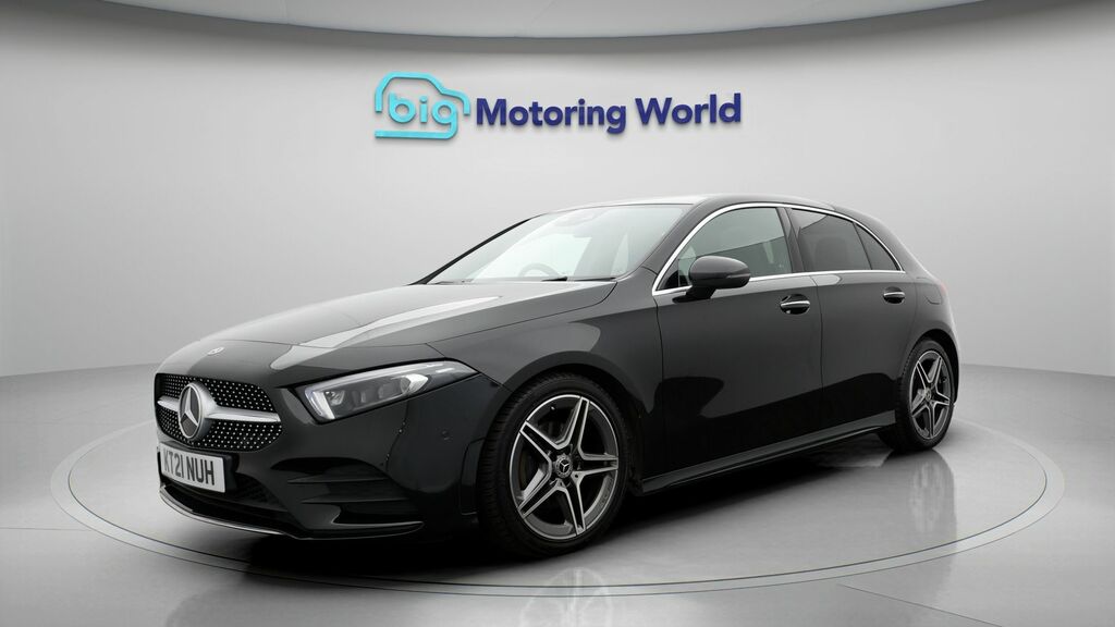 Mercedes-Benz A Class Amg Line KT21NUH Black #3