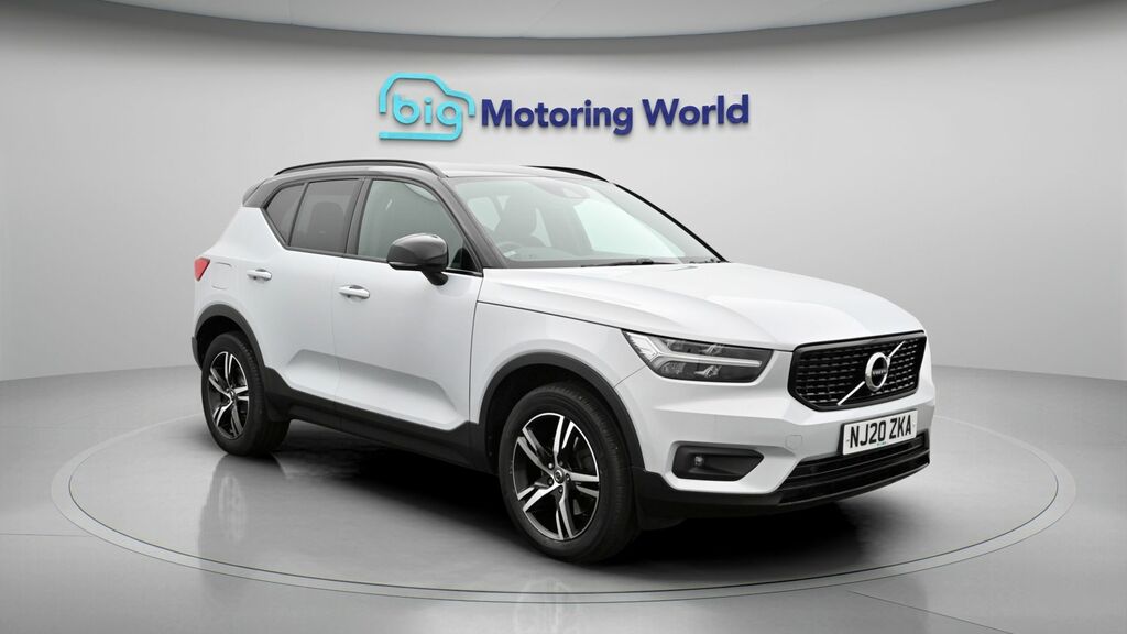 Volvo XC40 R-design Silver