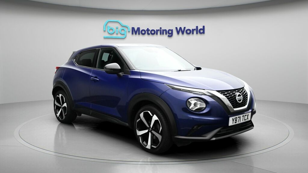 Nissan Juke Tekna Blue
