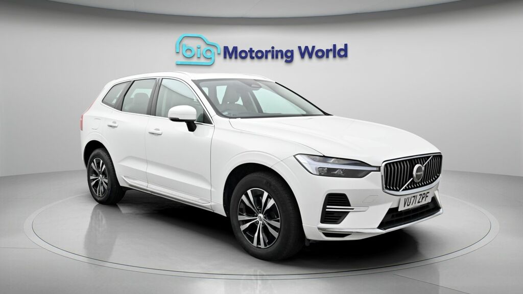Volvo XC60 Inscription Expression White