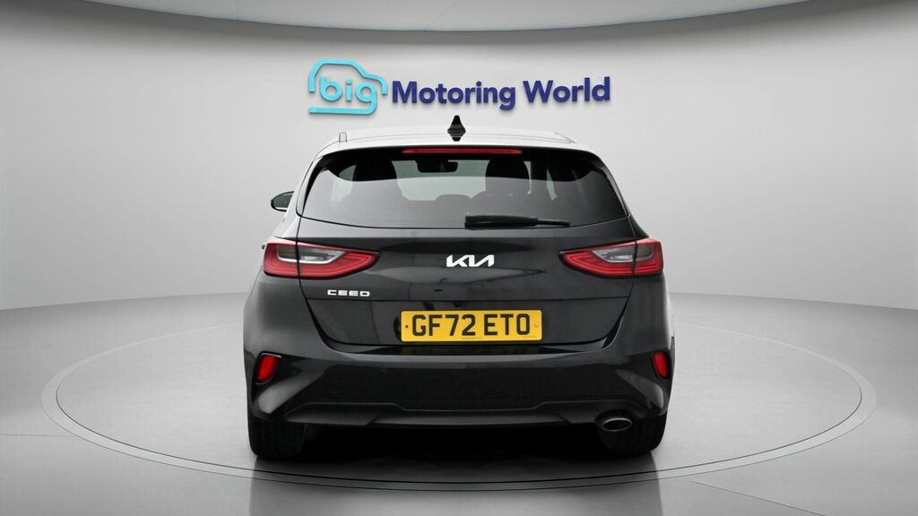 Kia Ceed 3 Black #6