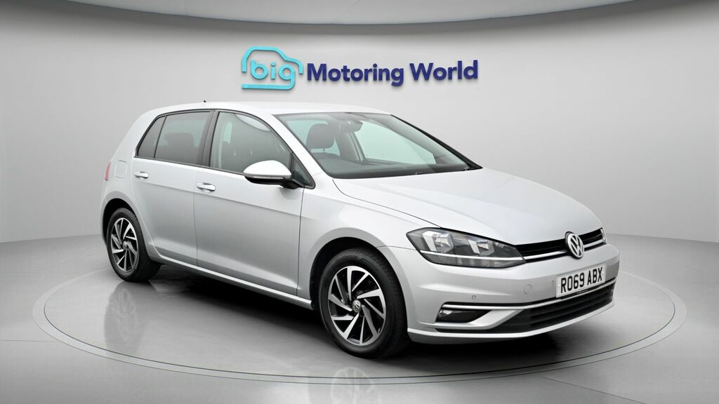 Volkswagen Golf Match Silver