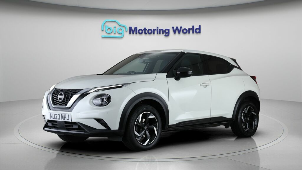 Nissan Juke N-connecta NU23MHJ White #3