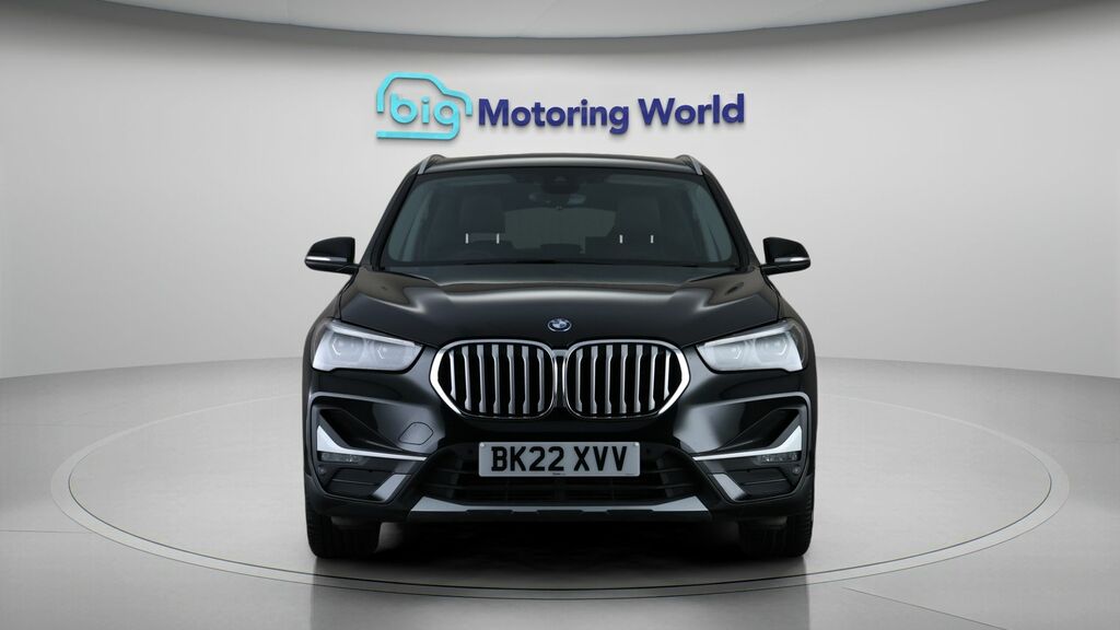 BMW X1 Xline Black #2