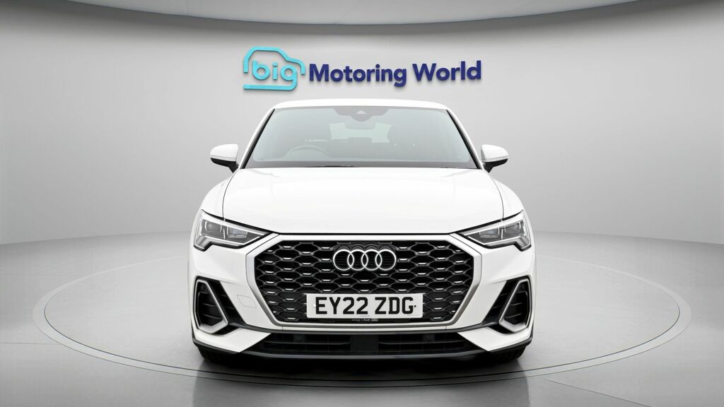 Audi Q3 S Line EY22ZDG White #2