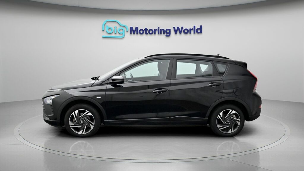 Hyundai Bayon Se Connect LV23CZF Black #4
