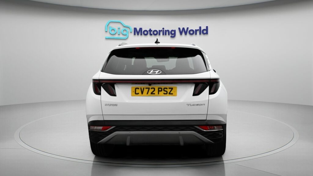 Hyundai Tucson Ultimate White #6