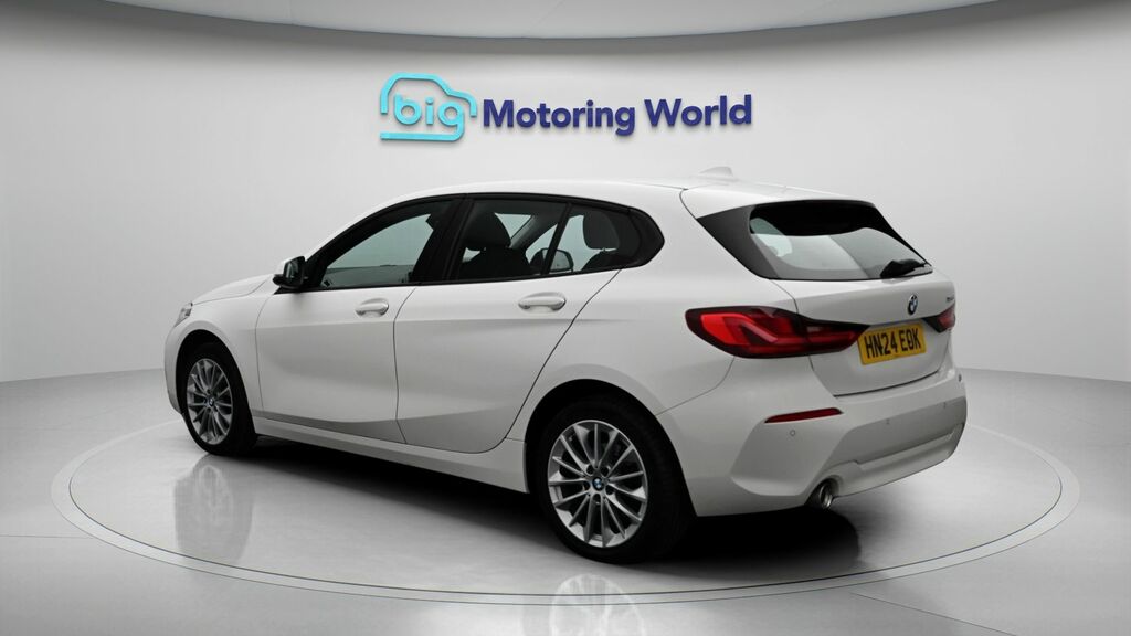 BMW 1 Series Se White #5