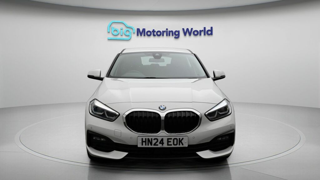 BMW 1 Series Se White #2