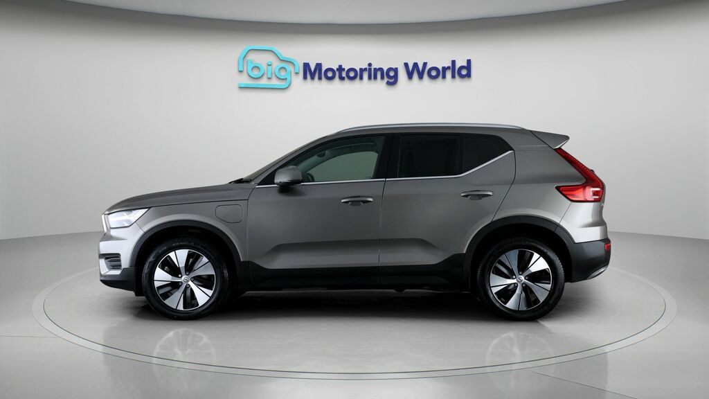 Volvo XC40 Core Grey #4