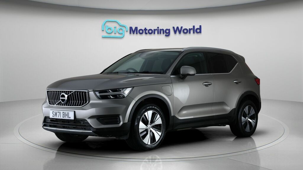 Volvo XC40 Core Grey #3