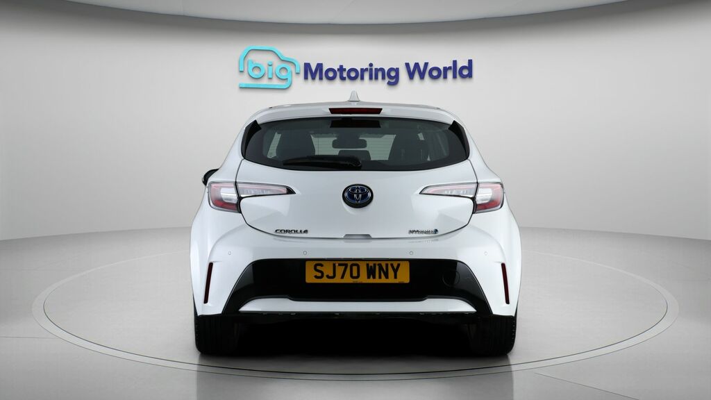 Toyota Corolla Icon Tech SJ70WNY White #6
