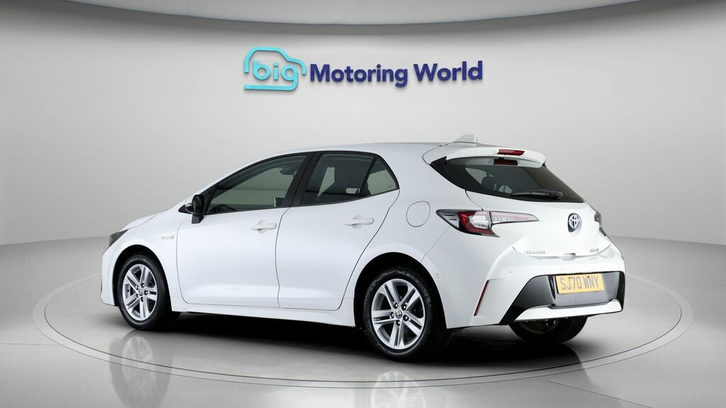 Toyota Corolla Icon Tech SJ70WNY White #5
