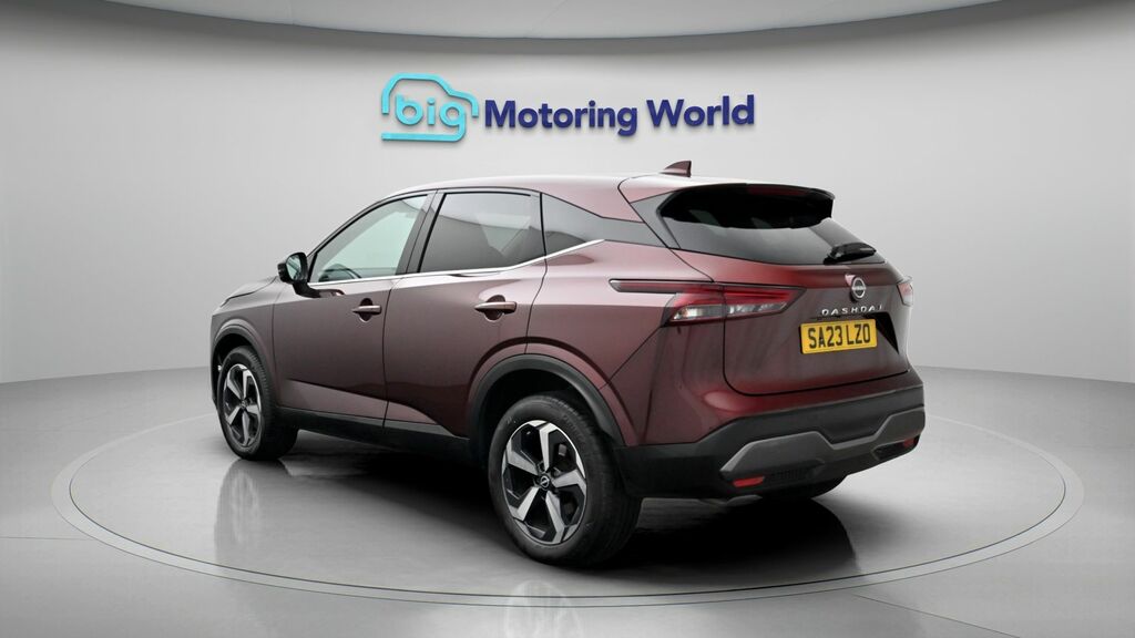 Nissan Qashqai N-connecta SA23LZO Red #5