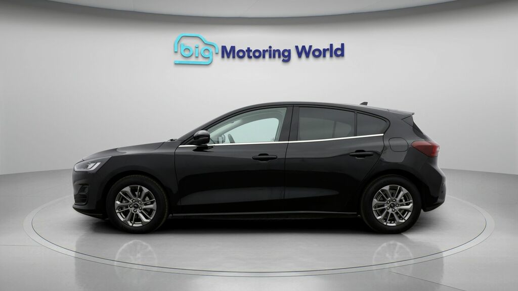 Ford Focus Titanium Black #4