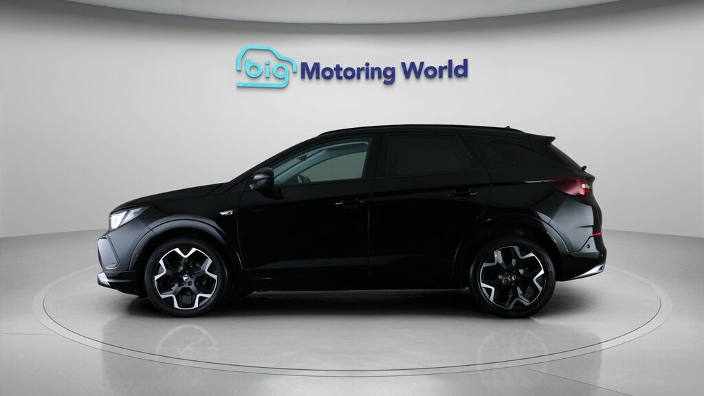 Vauxhall Grandland Ultimate Black #4