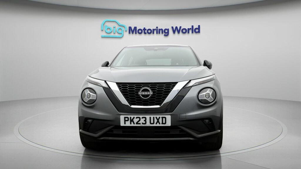 Nissan Juke Tekna Grey #2